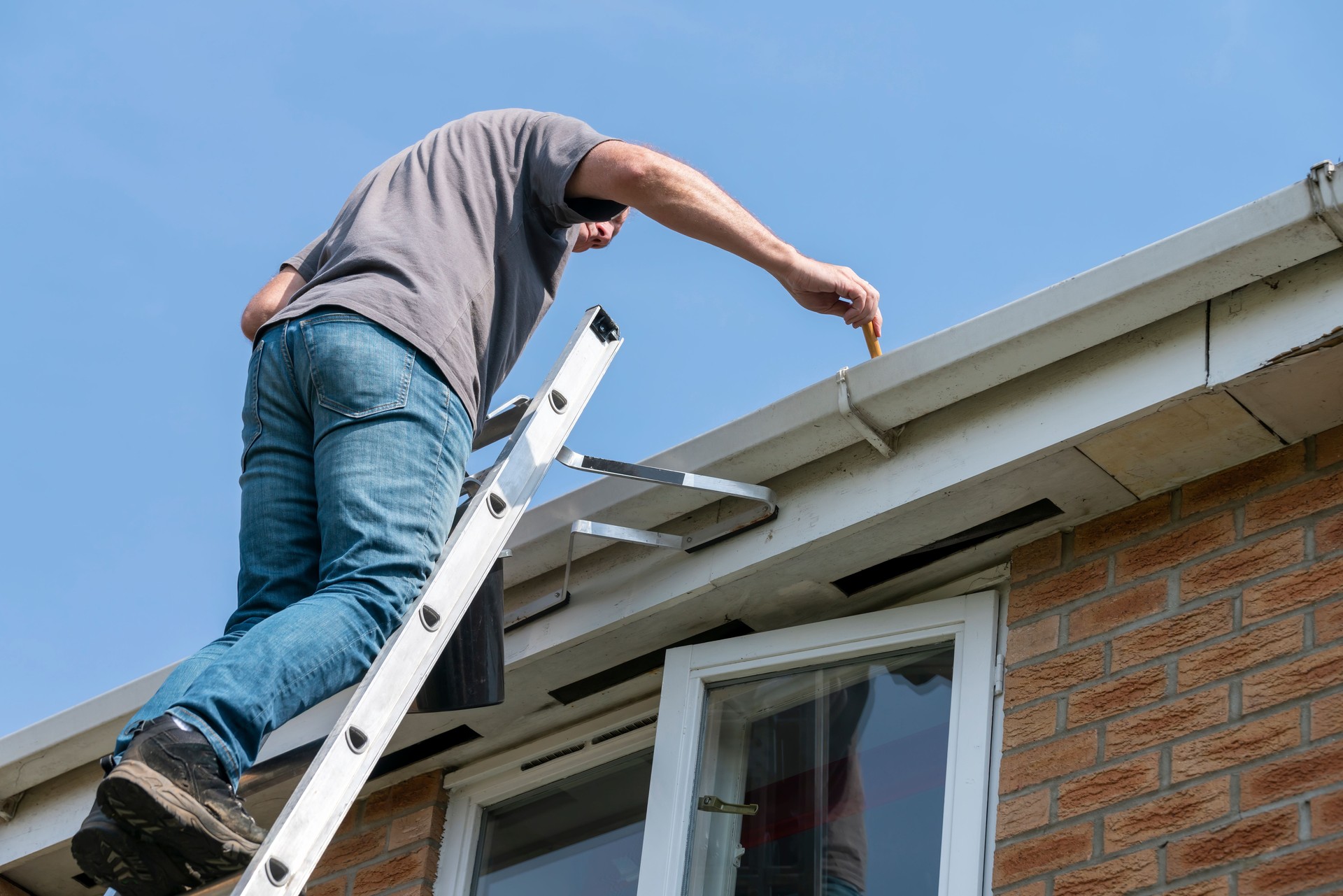 gutter repair and cleaning service near me kyle, tx buda, tx san marcos, tx new braunfels, tx 